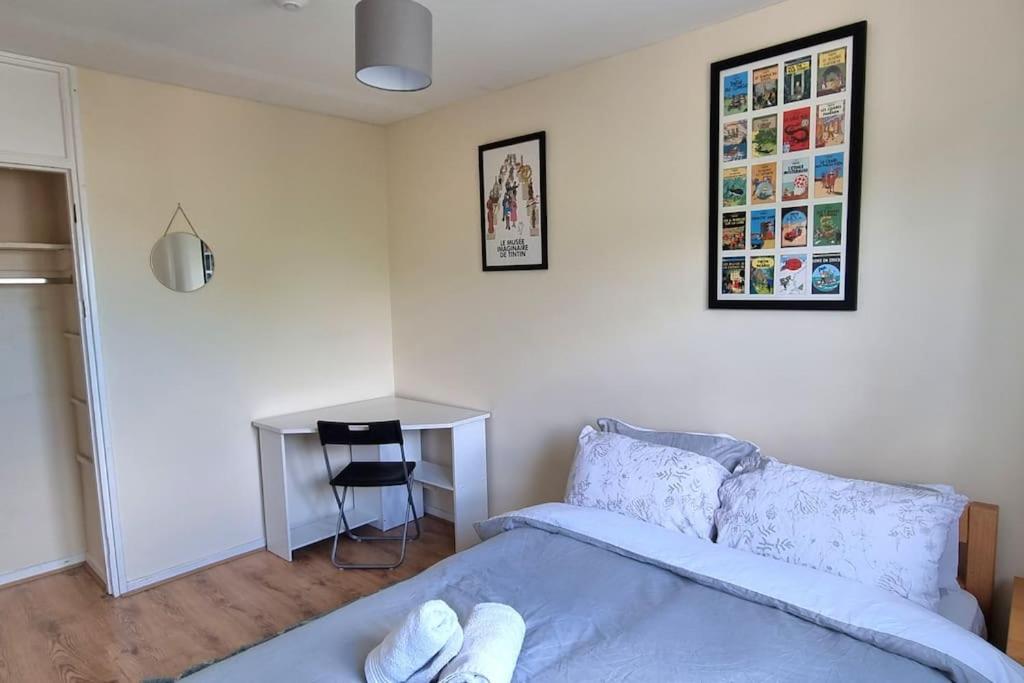Large Duplex In Bermondsey * Londen