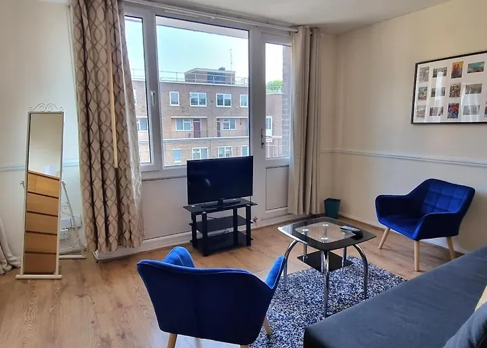 Large Duplex In Bermondsey